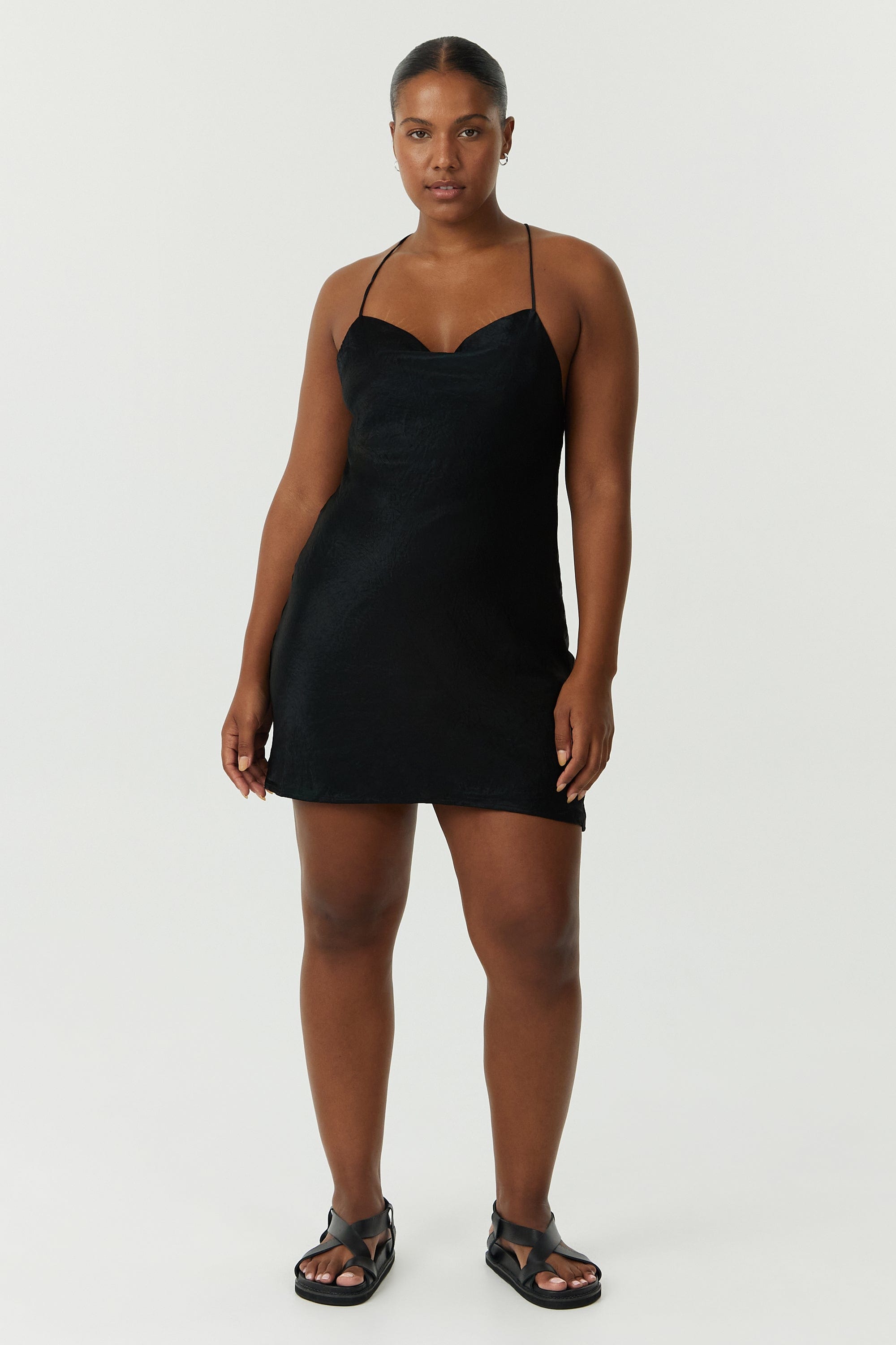 CRUSH BIAS COWL MINI SLIP | BLACK THIRD FORM - International CRUSH BIAS COWL MINI SLIP | BLACK THIRD FORM - International