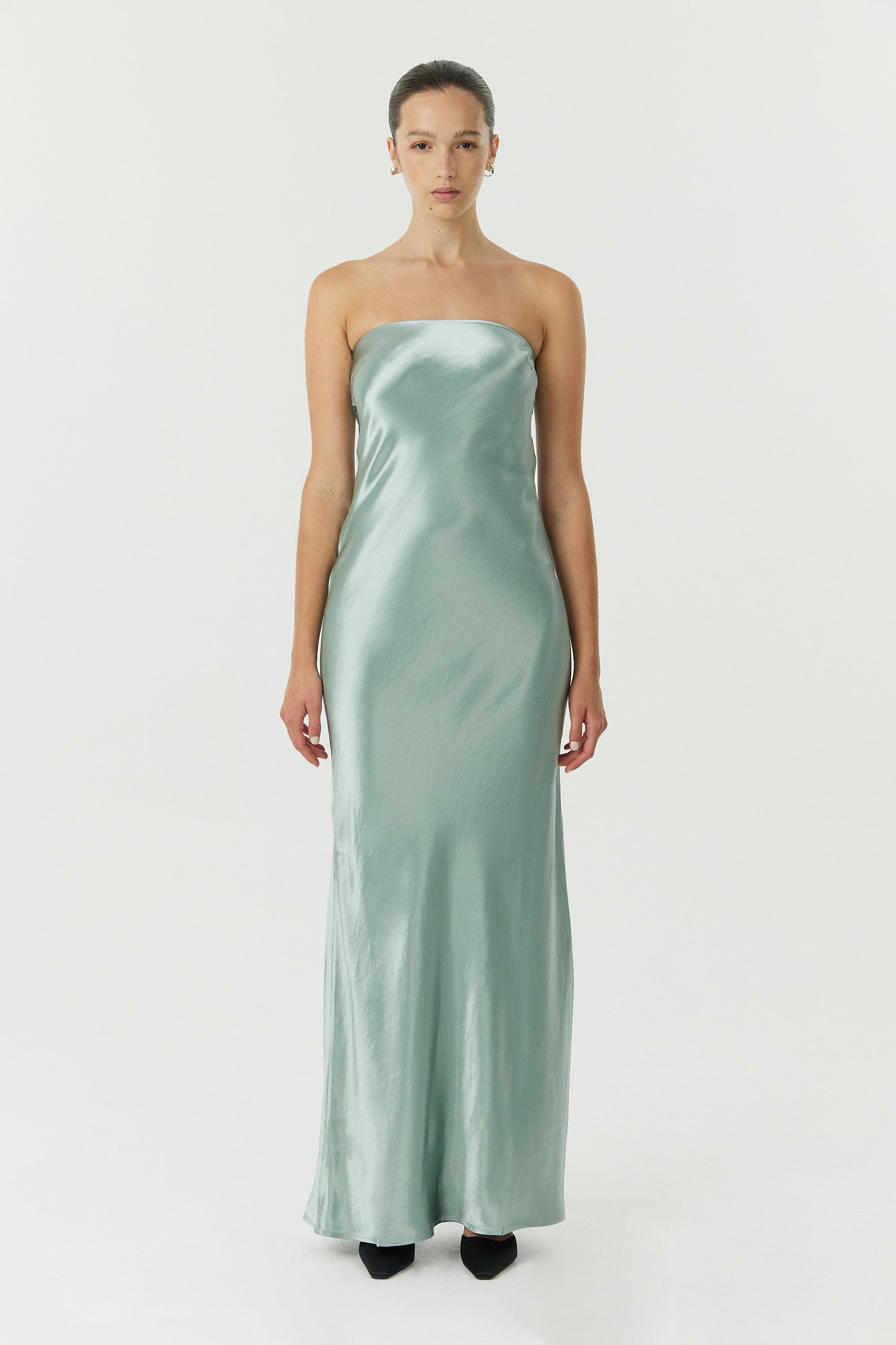 SATIN TIE BACK STRAPLESS MAXI | WAVE THIRD FORM - International SATIN TIE BACK STRAPLESS MAXI | WAVE THIRD FORM - International