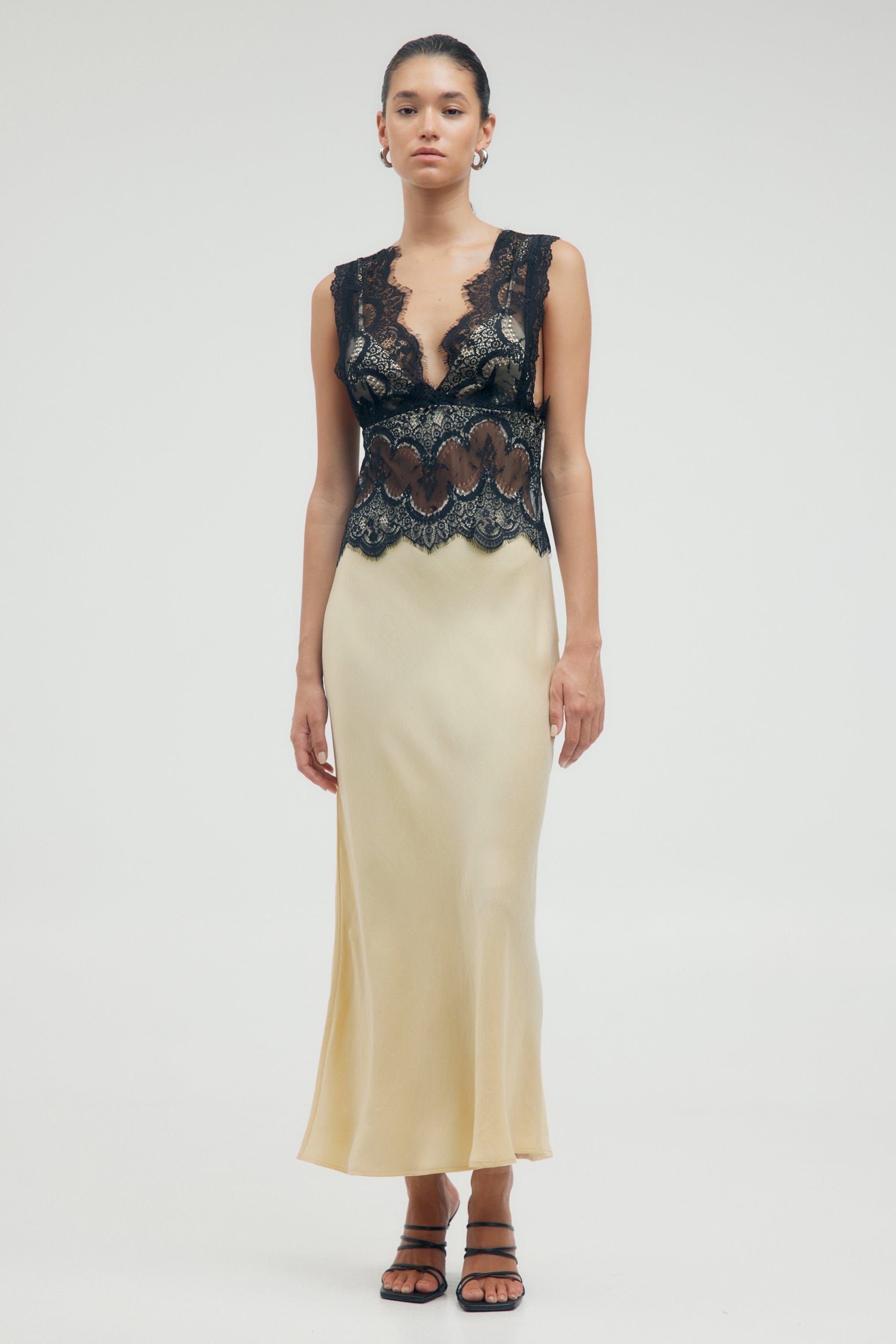 VISIONS LACE DEEP V MAXI DRESS | MARSHMALLOW THIRD FORM - International VISIONS LACE DEEP V MAXI DRESS | MARSHMALLOW THIRD FORM - International