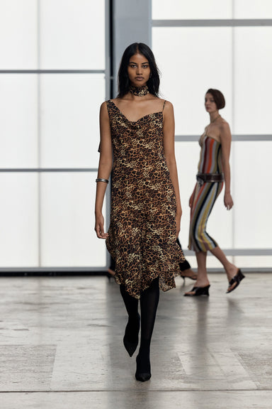 THIRD FORM INSTINCT ASYMETRIC BIAS SLIP | LEOPARD