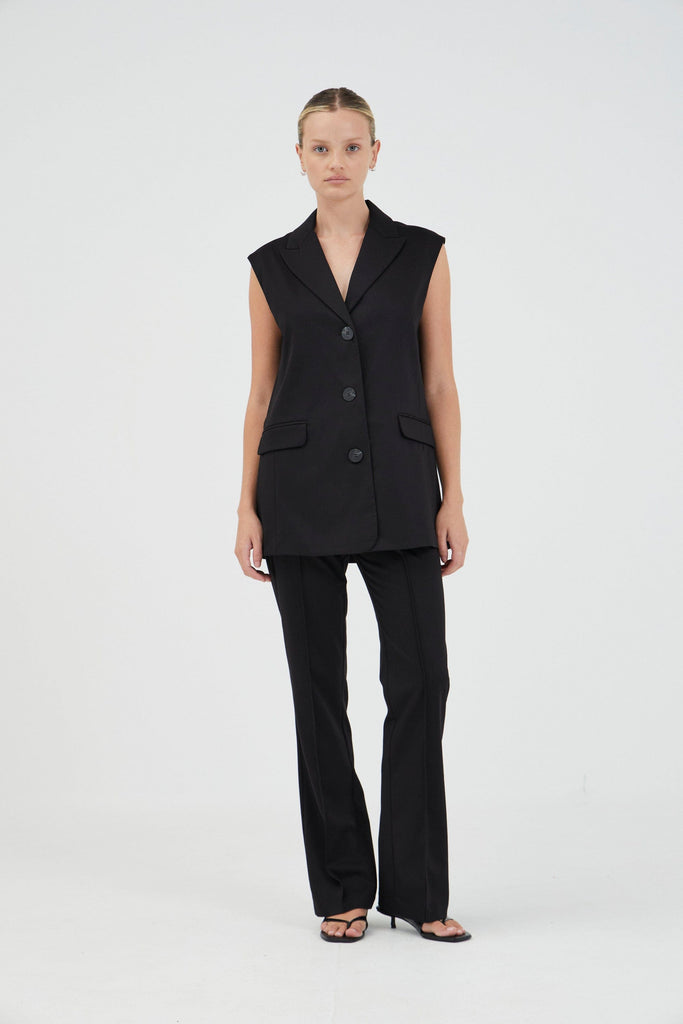 interchange-vest-black-tops-