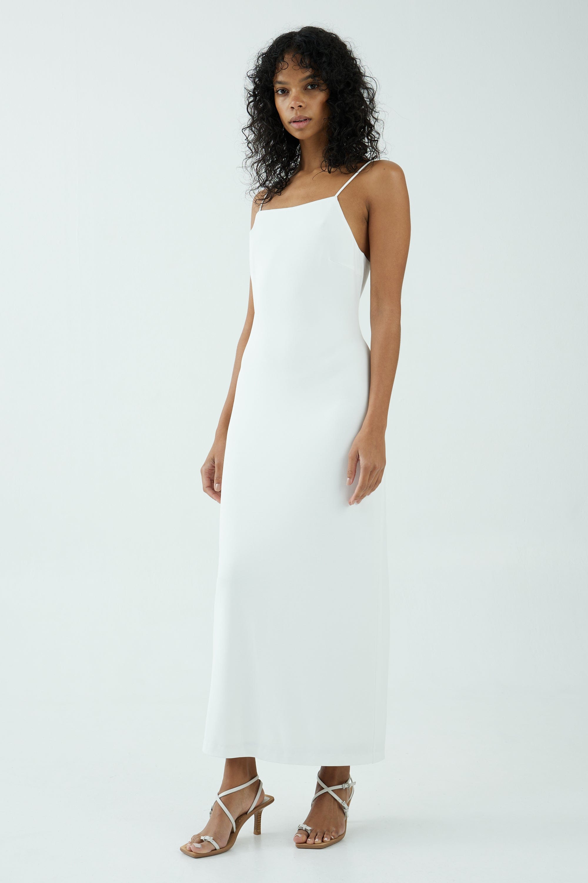 MODE STRAIGHT NECK MAXI | OFF WHITE | Third Form | Women's Sale | Online Now THIRD FORM - International MODE STRAIGHT NECK MAXI | OFF WHITE | Third Form | Women's Sale | Online Now THIRD FORM - International