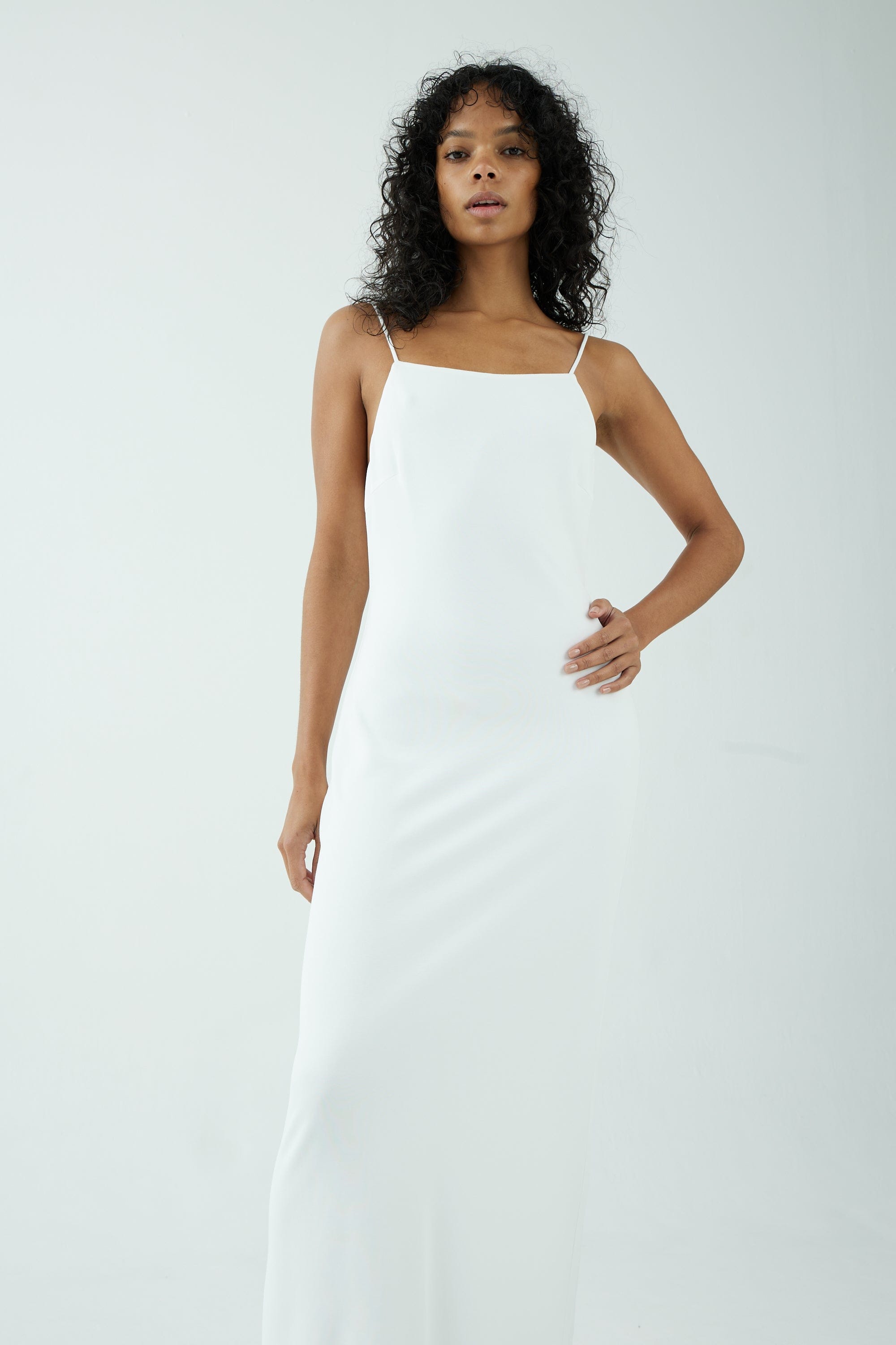 MODE STRAIGHT NECK MAXI | OFF WHITE | Third Form | Women's Sale | Online Now THIRD FORM - International MODE STRAIGHT NECK MAXI | OFF WHITE | Third Form | Women's Sale | Online Now THIRD FORM - International