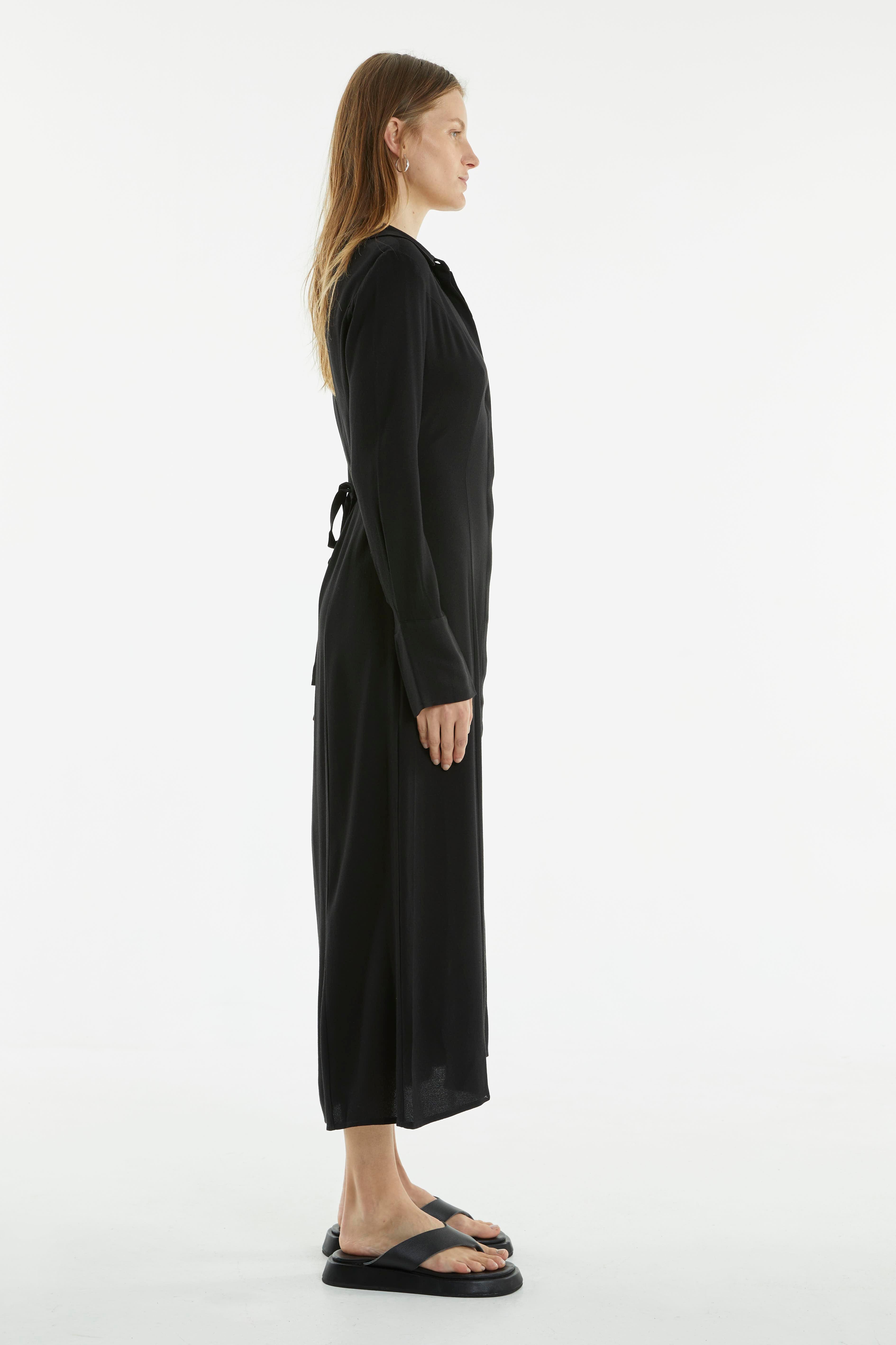 RETROSPECT MIDI SHIRT DRESS | BLACK | Third Form | After Work Attire for Women THIRD FORM - International RETROSPECT MIDI SHIRT DRESS | BLACK | Third Form | After Work Attire for Women THIRD FORM - International