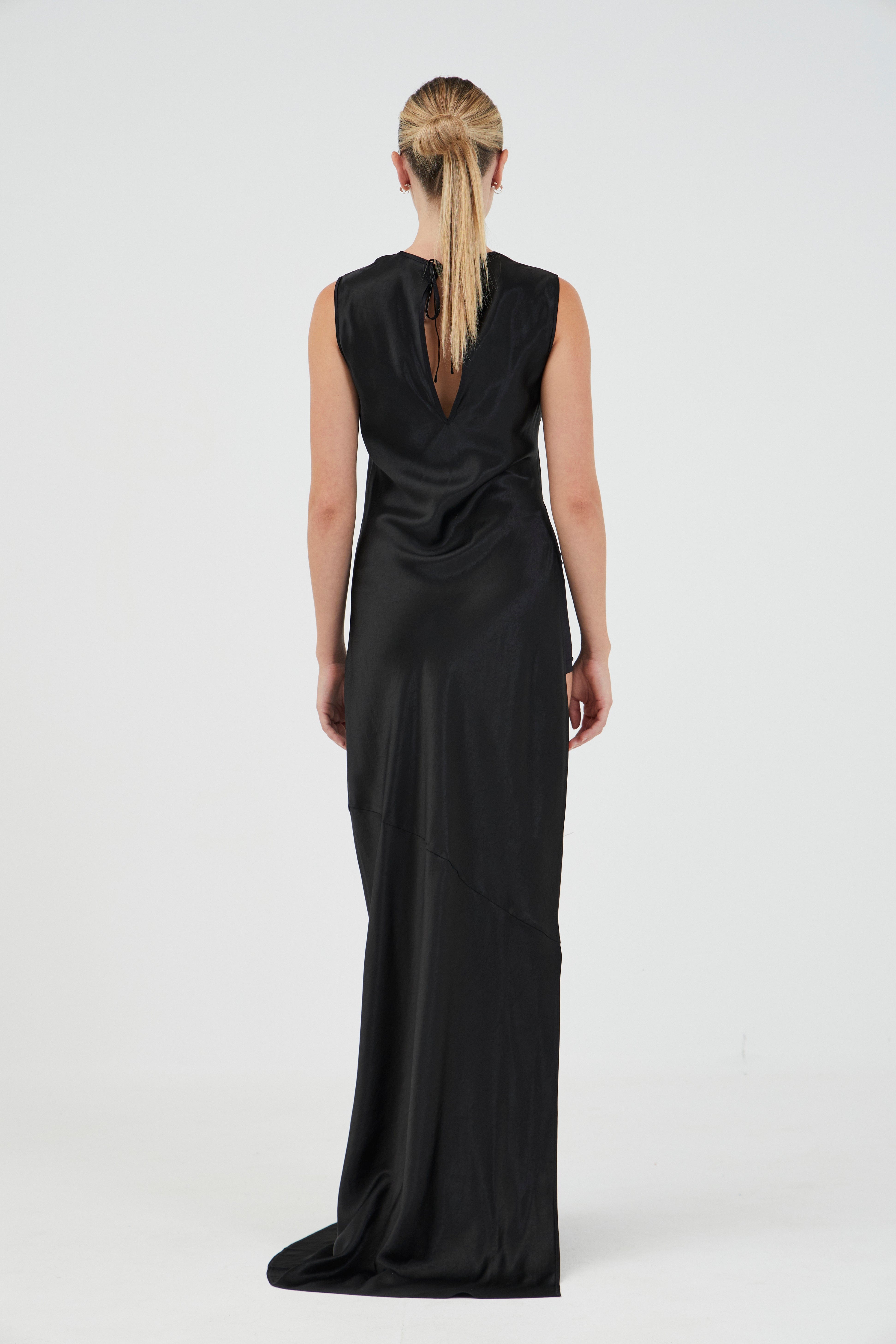 third form revery slit-detailed satin maxi dress Third Form