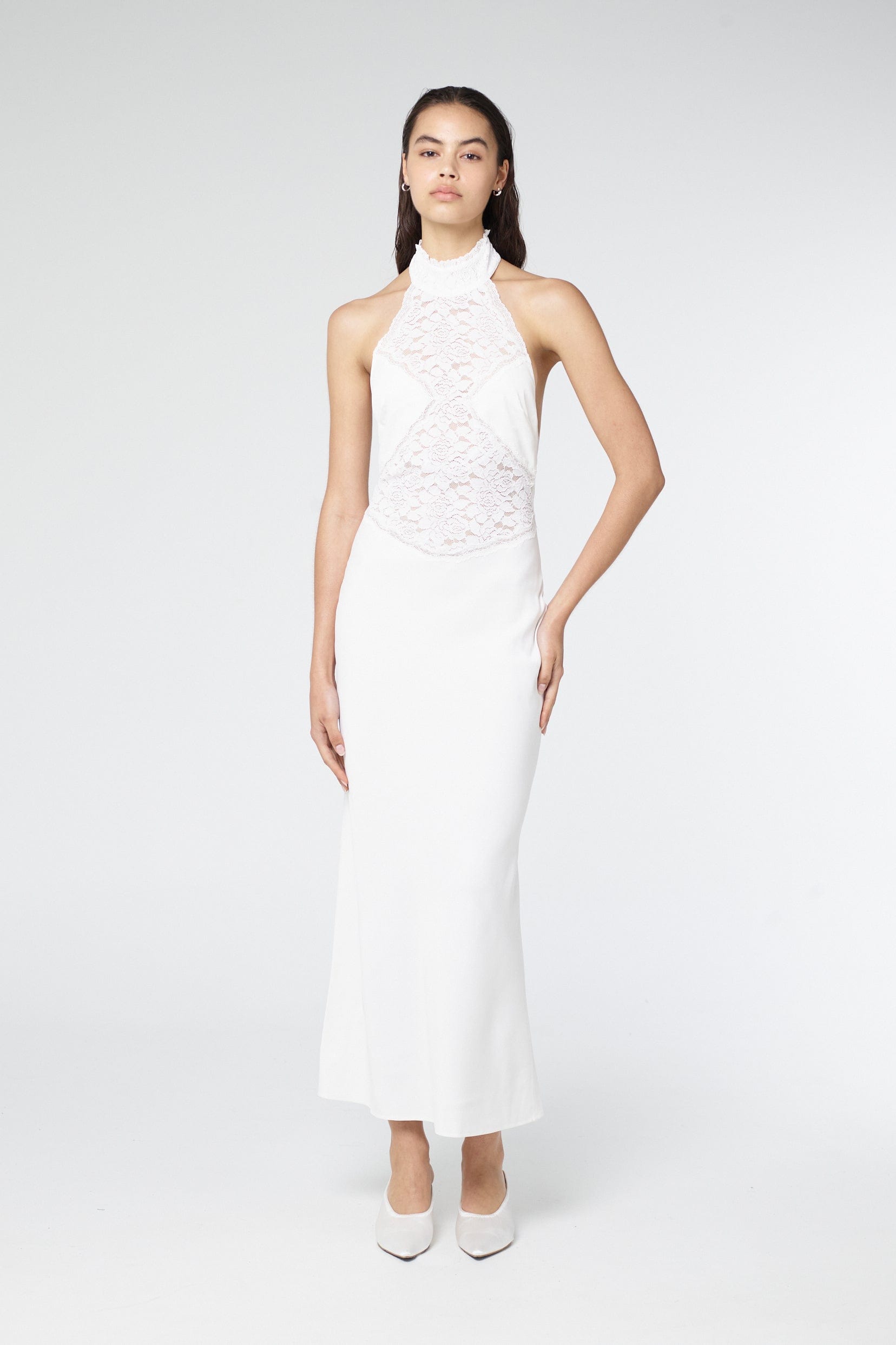 SERENADE LACE HALTER MAXI | GARDENIA THIRD FORM - International SERENADE LACE HALTER MAXI | GARDENIA THIRD FORM - International