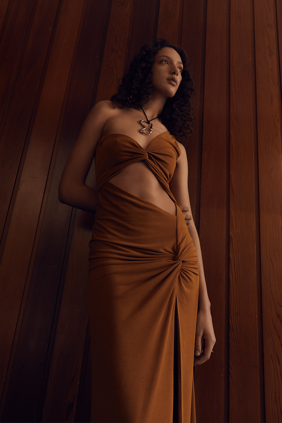 TURN AROUND TWIST OUT MIDI | CAMEL | Third Form | Night Out & Formal Dresses THIRD FORM - International TURN AROUND TWIST OUT MIDI | CAMEL | Third Form | Night Out & Formal Dresses THIRD FORM - International