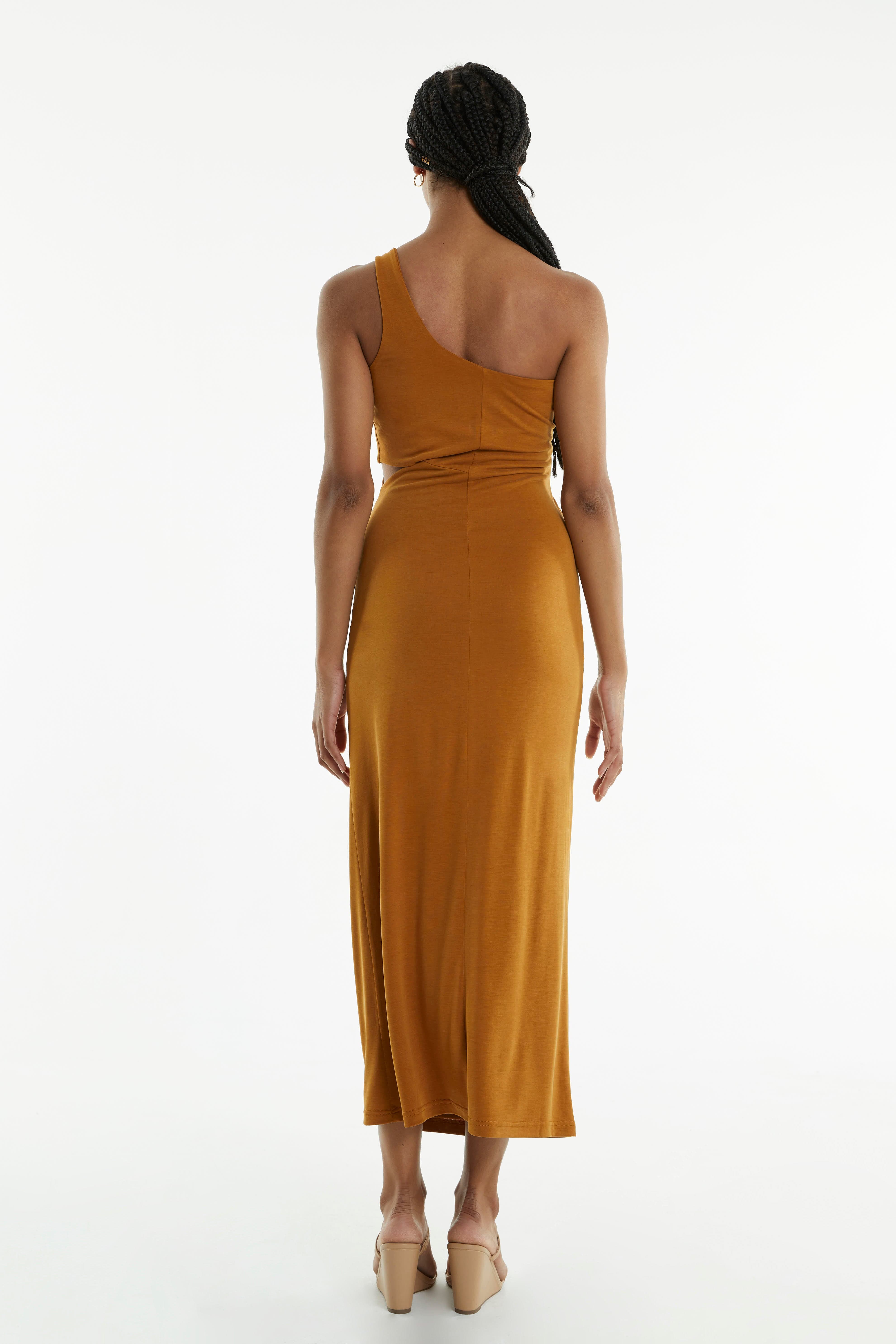 TURN AROUND TWIST OUT MIDI | CAMEL | Third Form | Night Out & Formal Dresses THIRD FORM - International TURN AROUND TWIST OUT MIDI | CAMEL | Third Form | Night Out & Formal Dresses THIRD FORM - International