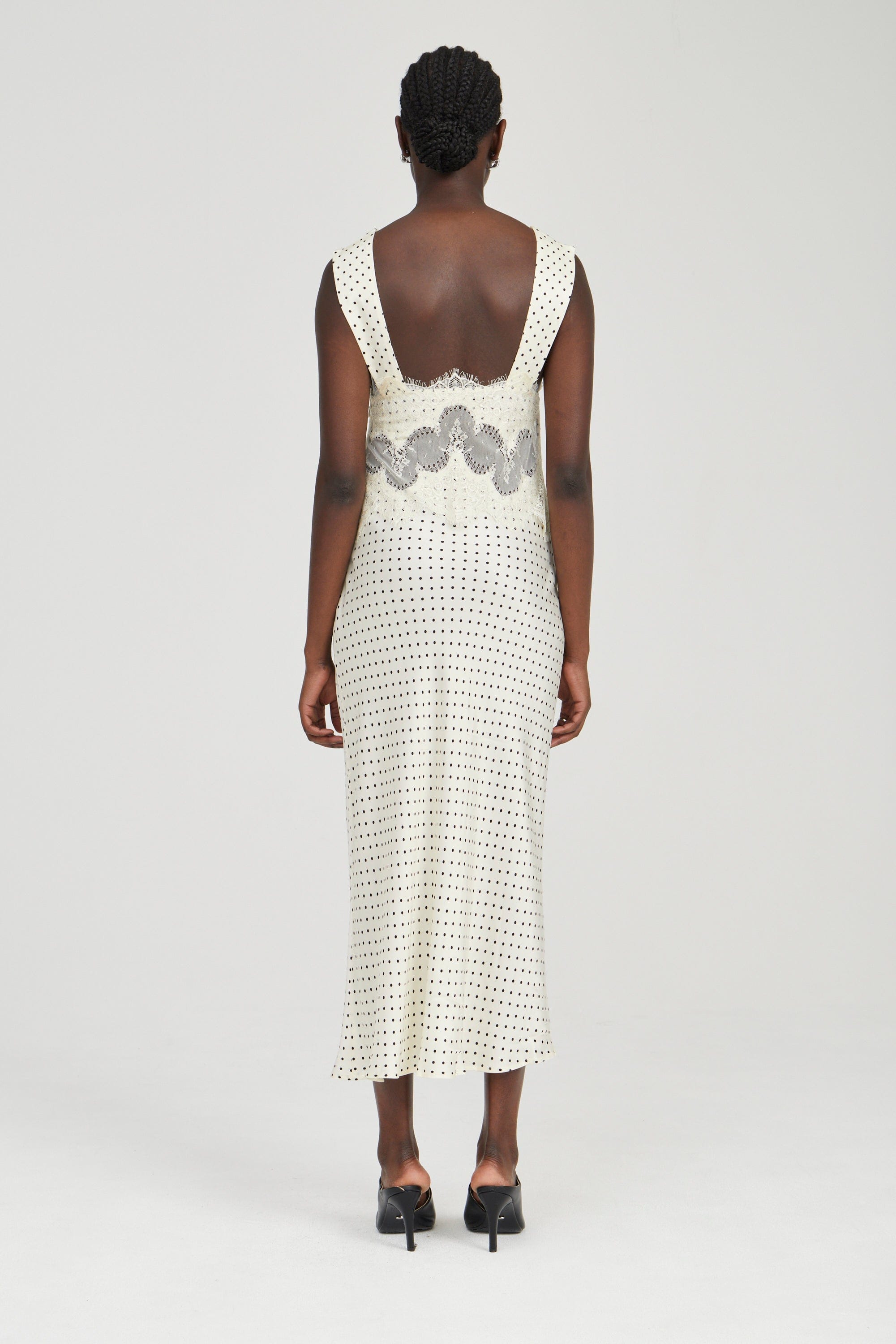 third form visions lace dress VISIONS LACE FLOOR LENGTH DRESS | BLACK & WHITE THIRD FORM