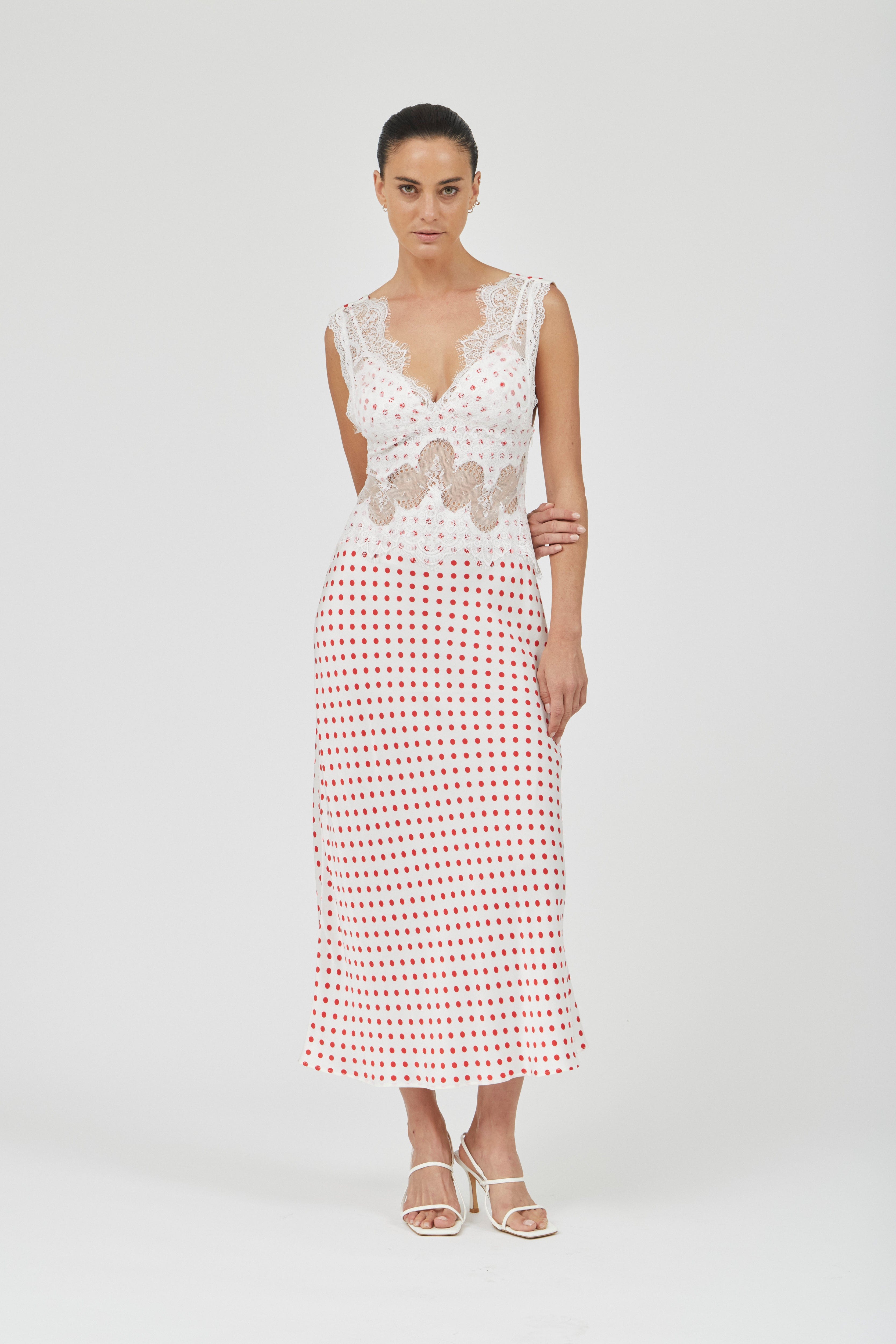 Visions Lace THIRD FORM - International Visions Lace THIRD FORM - International
